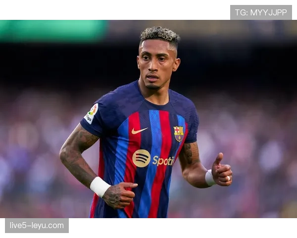 拉菲尼亚诺坎普闪耀,传奇表现铸就球场新荣耀 拉菲尼亚诺坎普闪耀,传奇表现铸就球场新荣耀