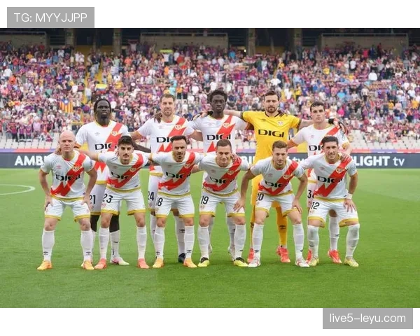 巴萨克赛尔展现卓越控球能力，稳居积分榜首位