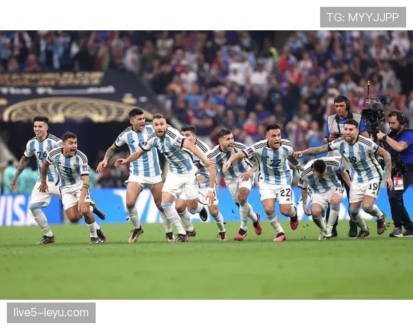 南美足球技战术融合催生世界级强队，重塑国际足坛新格局