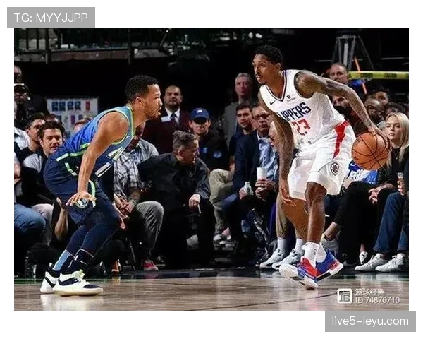 里尔中路渗透战术引热议,攻防转换效率大幅提升成焦点 里尔中路渗透战术引热议,攻防转换效率大幅提升成焦点