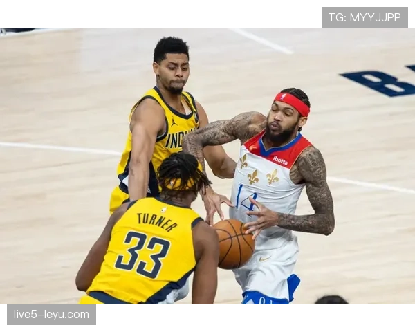 博洛尼亚中路渗透激活进攻体系，状态回暖表现亮眼