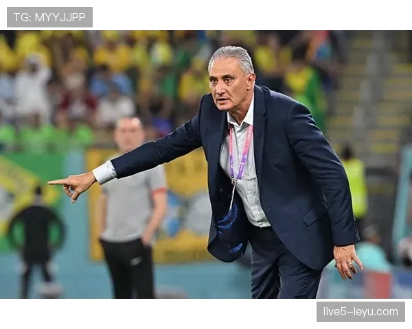 巴黎战术强度提升后防线承压,高位压迫战术带来反击压力