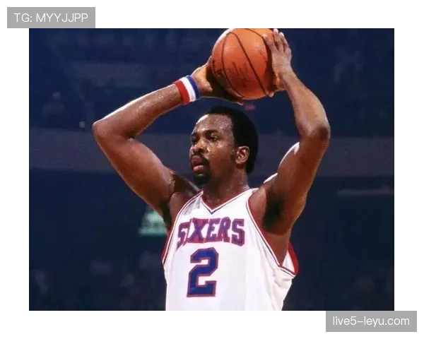 摩西·马龙内线强攻提高篮板率显著拉开与对手差距